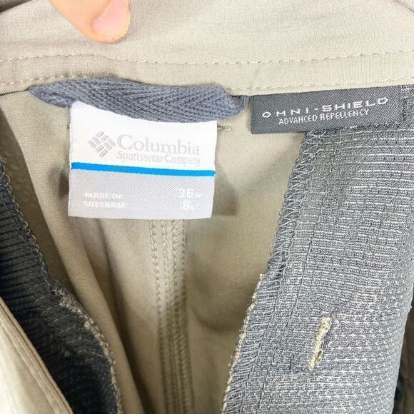 Columbia Sportswear Company Men's Gray Tan Front Chino Shorts Size 36 - Picture 4 of 6